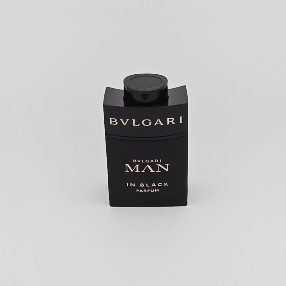 BVLGARI - Man In Black Parfum Spray (2 oz) - Image 2